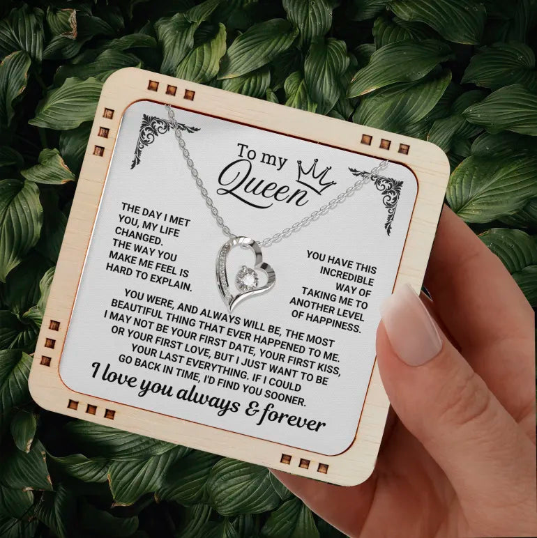 To My Queen - Forever Love Necklace Gift Set