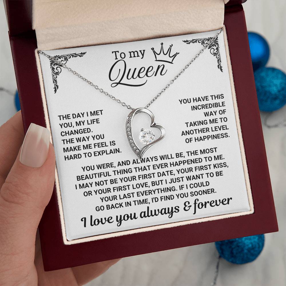 To My Queen - Forever Love Necklace Gift Set